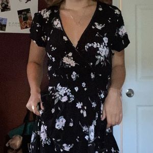 Brand: No tag - Size: No tag - Color: Black